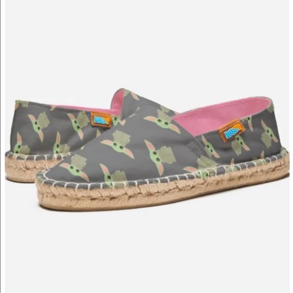 Star Wars Baby Yoda Ubuntu Espadrilles Slip On Shoes 8.5